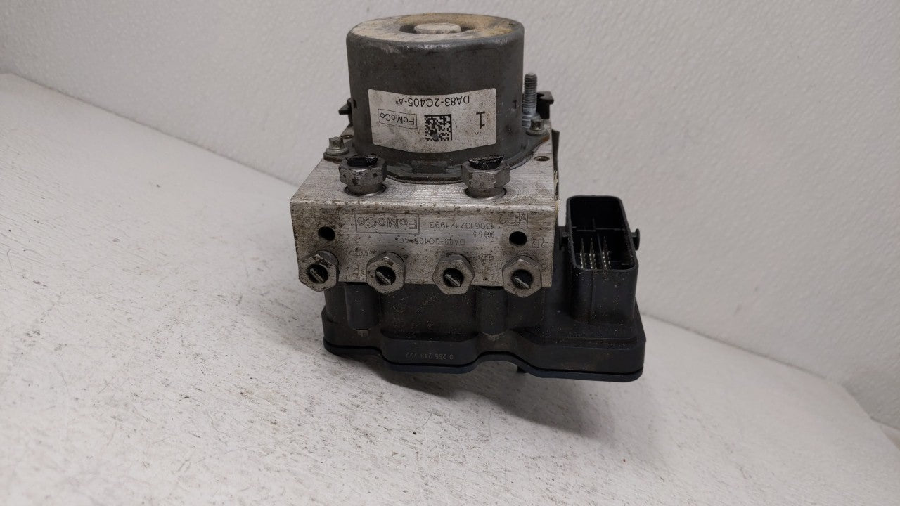 2013-2014 Ford Flex ABS Pump Control Module Replacement P/N:DA83-2C405-AG DA83-2C405-AC Fits 2013 2014 OEM Used Auto Parts - Oemusedautoparts1.com
