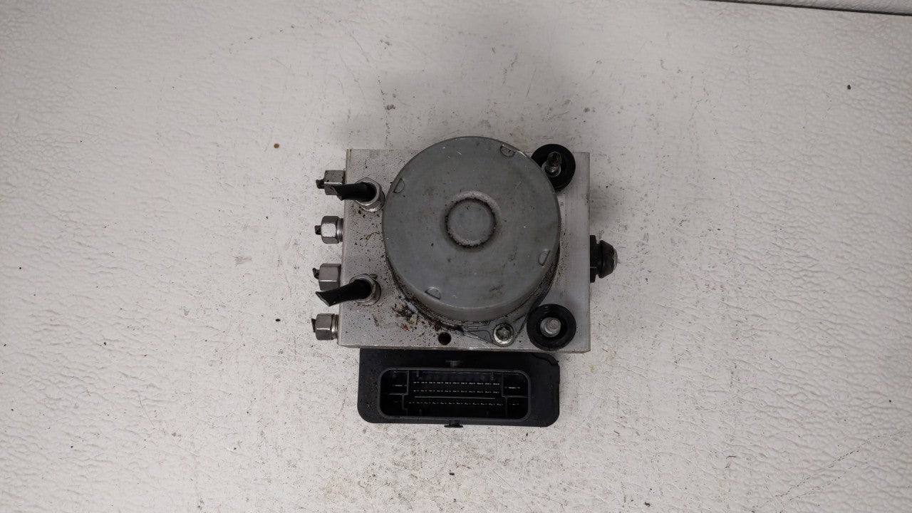 2015-2018 Dodge Grand Caravan ABS Pump Control Module Replacement P/N:P68183803AC 68183803AC Fits 2015 2016 2017 2018 OEM Used Auto Parts - Oemusedautoparts1.com