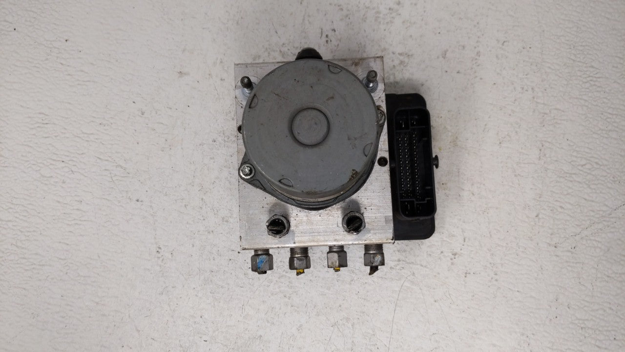 2015-2018 Dodge Grand Caravan ABS Pump Control Module Replacement P/N:P68183803AC 68183803AC Fits 2015 2016 2017 2018 OEM Used Auto Parts - Oemusedautoparts1.com