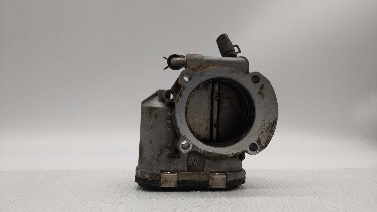 2011-2014 Hyundai Sonata Throttle Body P/N:35100-2G700 Fits 2011 2012 2013 2014 2015 2016 OEM Used Auto Parts - Oemusedautoparts1.com