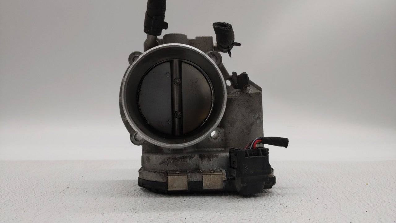 2011-2015 Kia Optima Throttle Body P/N:35100-2G700 Fits 2011 2012 2013 2014 2015 2016 OEM Used Auto Parts - Oemusedautoparts1.com