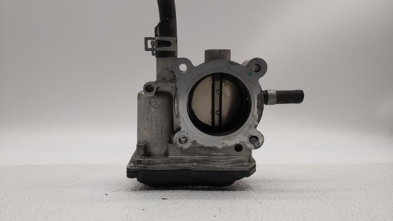 2012-2019 Kia Soul Throttle Body P/N:35100-2B300 Fits 2012 2013 2014 2015 2016 2017 2018 2019 OEM Used Auto Parts - Oemusedautoparts1.com