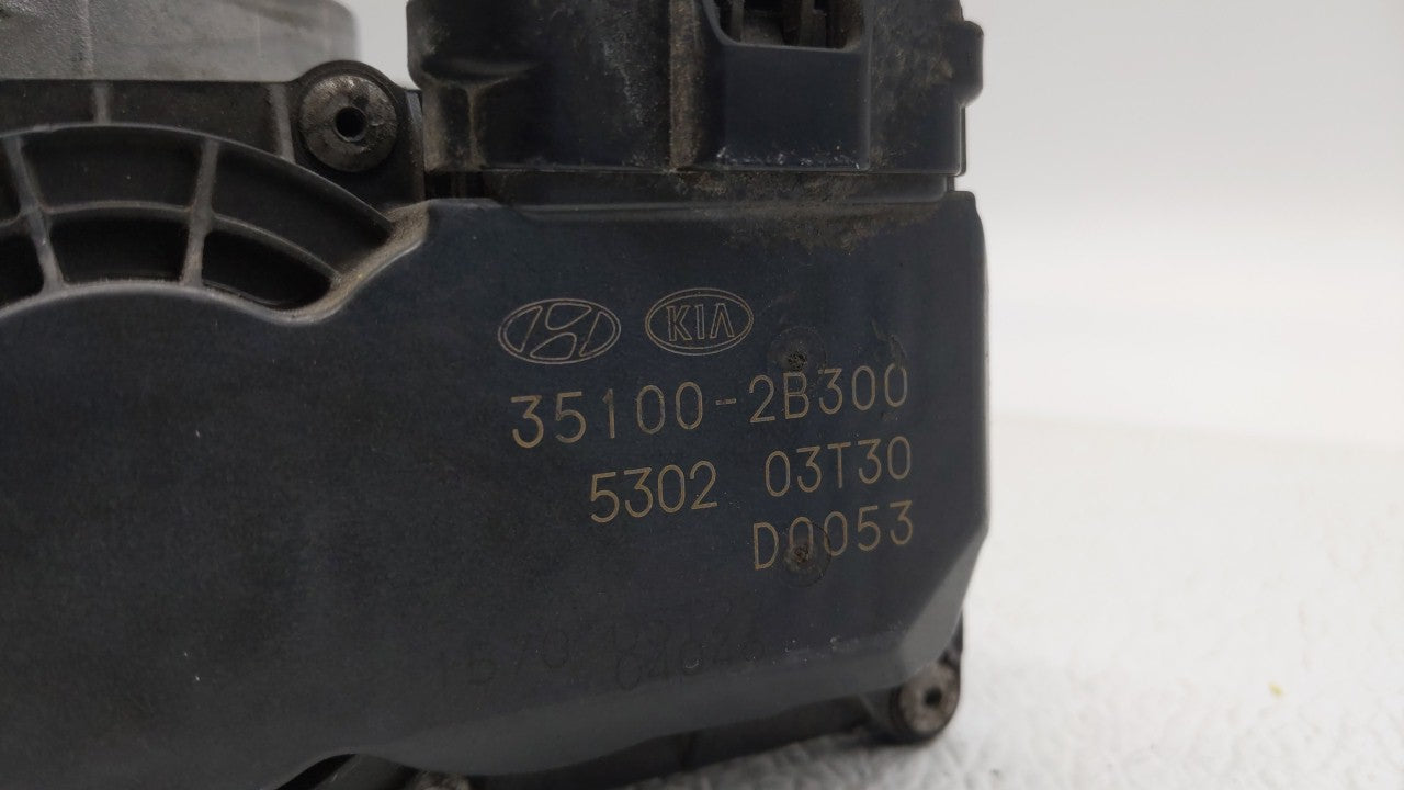 2012-2019 Kia Soul Throttle Body P/N:35100-2B300 Fits 2012 2013 2014 2015 2016 2017 2018 2019 OEM Used Auto Parts - Oemusedautoparts1.com