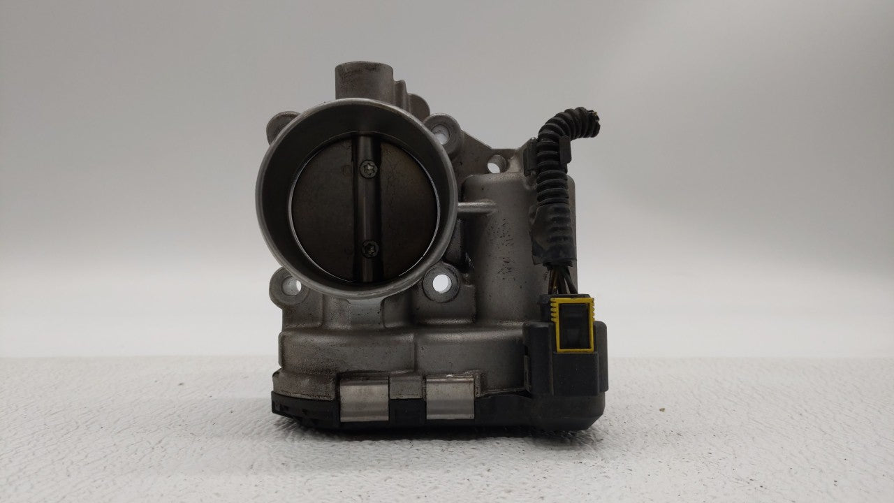2013-2016 Ford Escape Throttle Body P/N:7S7G-9F991-CA Fits 2013 2014 2015 2016 2017 2018 2019 OEM Used Auto Parts - Oemusedautoparts1.com