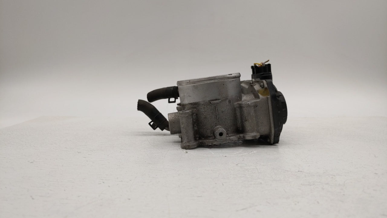 2011-2018 Hyundai Elantra Throttle Body P/N:35100-2E000 Fits 2011 2012 2013 2014 2015 2016 2017 2018 2019 OEM Used Auto Parts - Oemusedautoparts1.com