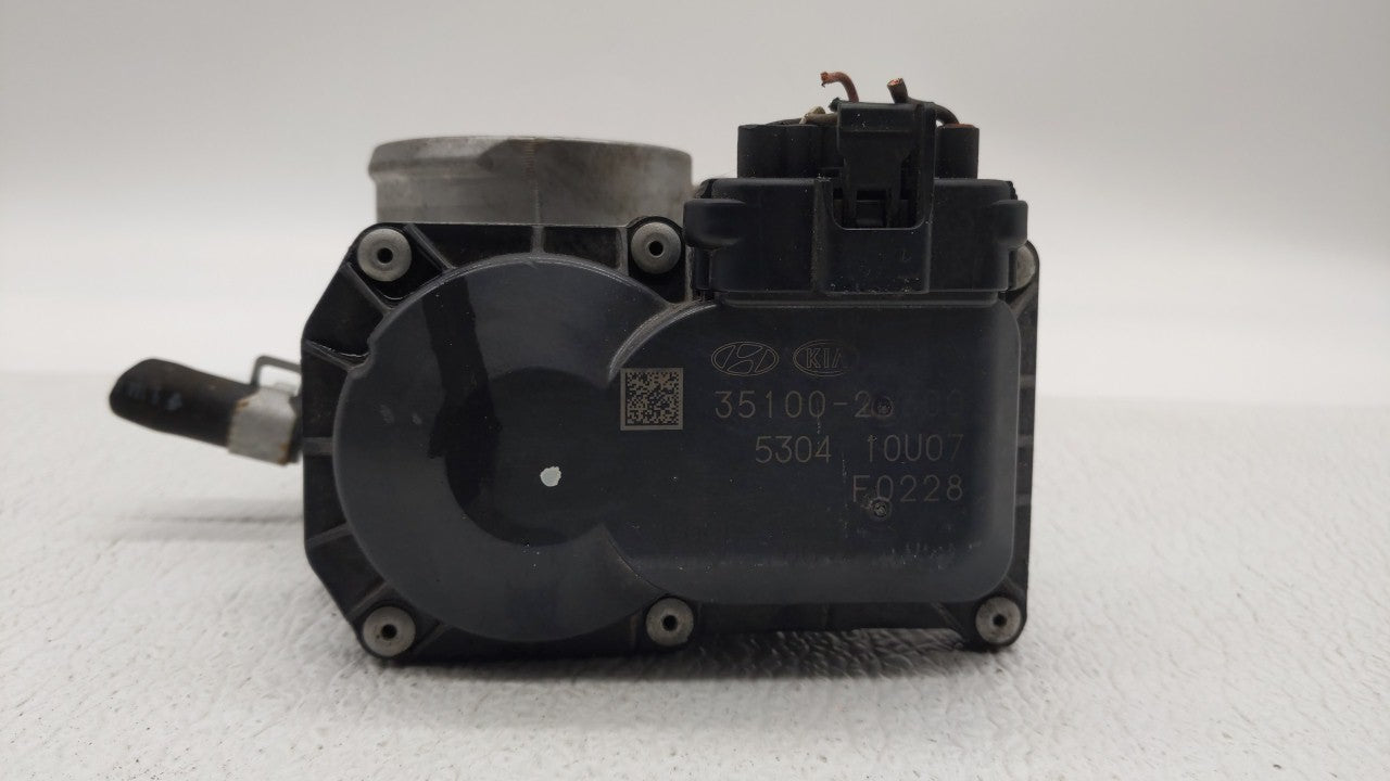 2012-2019 Hyundai Accent Throttle Body P/N:35100-2B300 Fits 2012 2013 2014 2015 2016 2017 2018 2019 OEM Used Auto Parts - Oemusedautoparts1.com