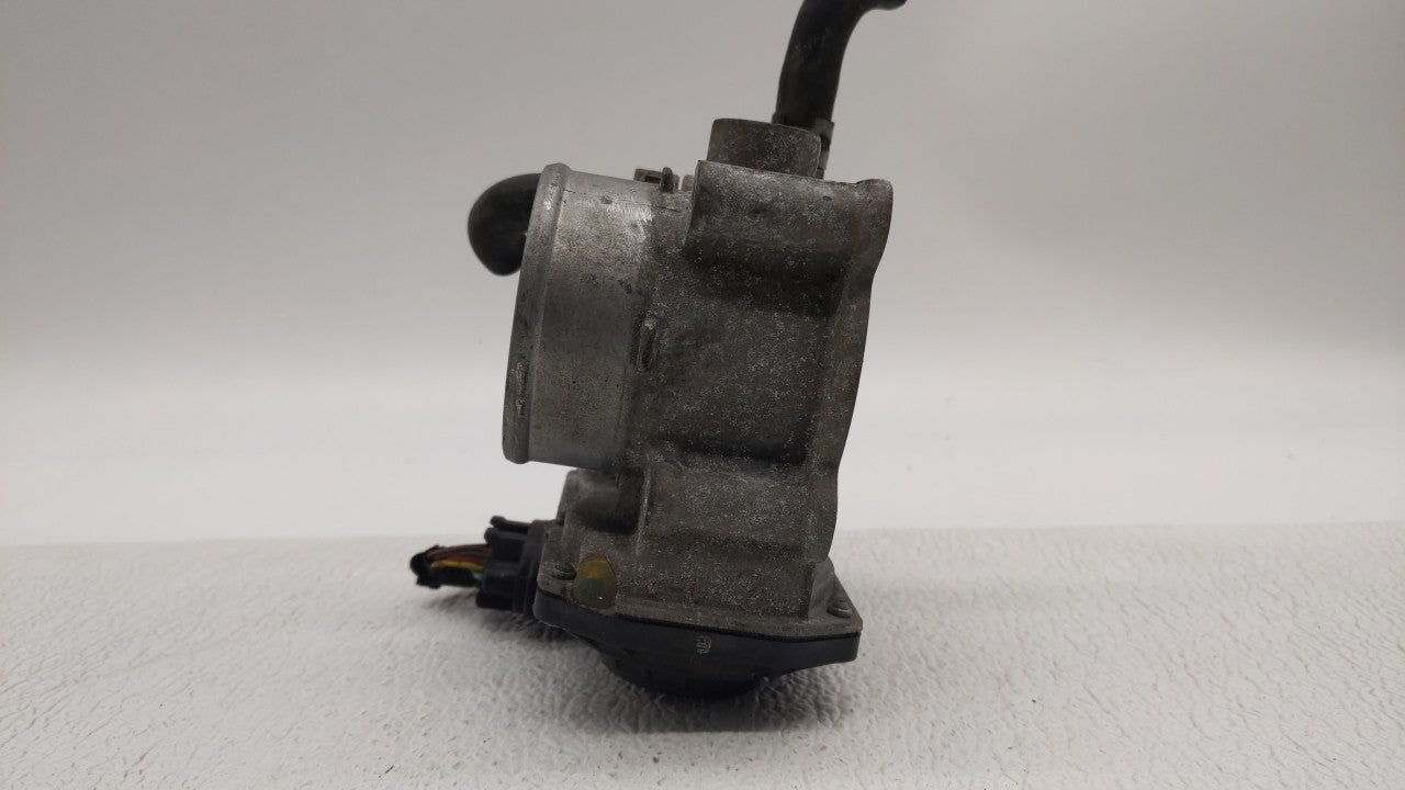 2011-2018 Toyota Corolla Throttle Body P/N:22030-0T080 Fits 2011 2012 2013 2014 2015 2016 2017 2018 OEM Used Auto Parts - Oemusedautoparts1.com