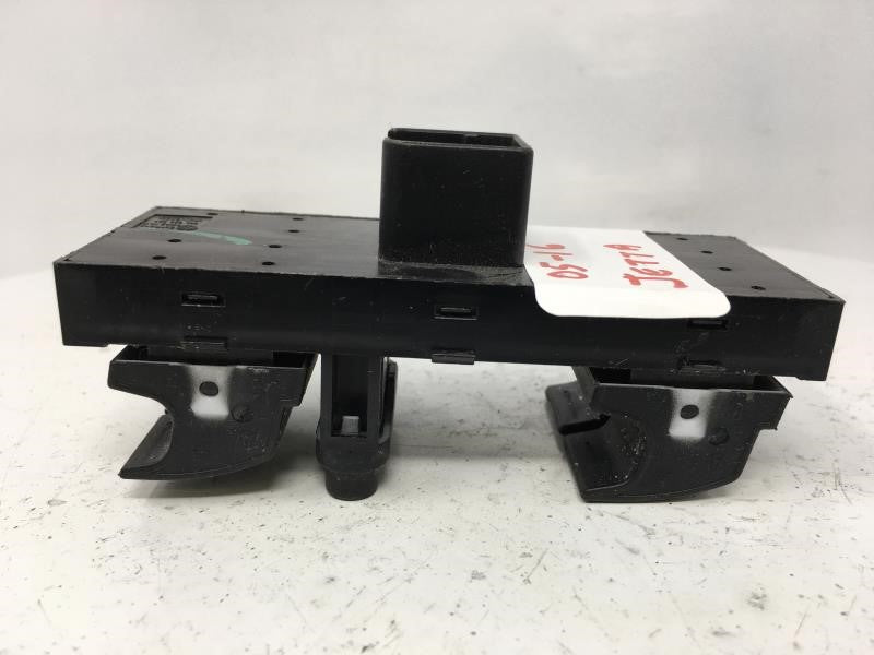 2010 Volkswagen Jetta Master Power Window Switch Replacement Driver Side Left P/N:1K4 959 857 Fits OEM Used Auto Parts - Oemusedautoparts1.com