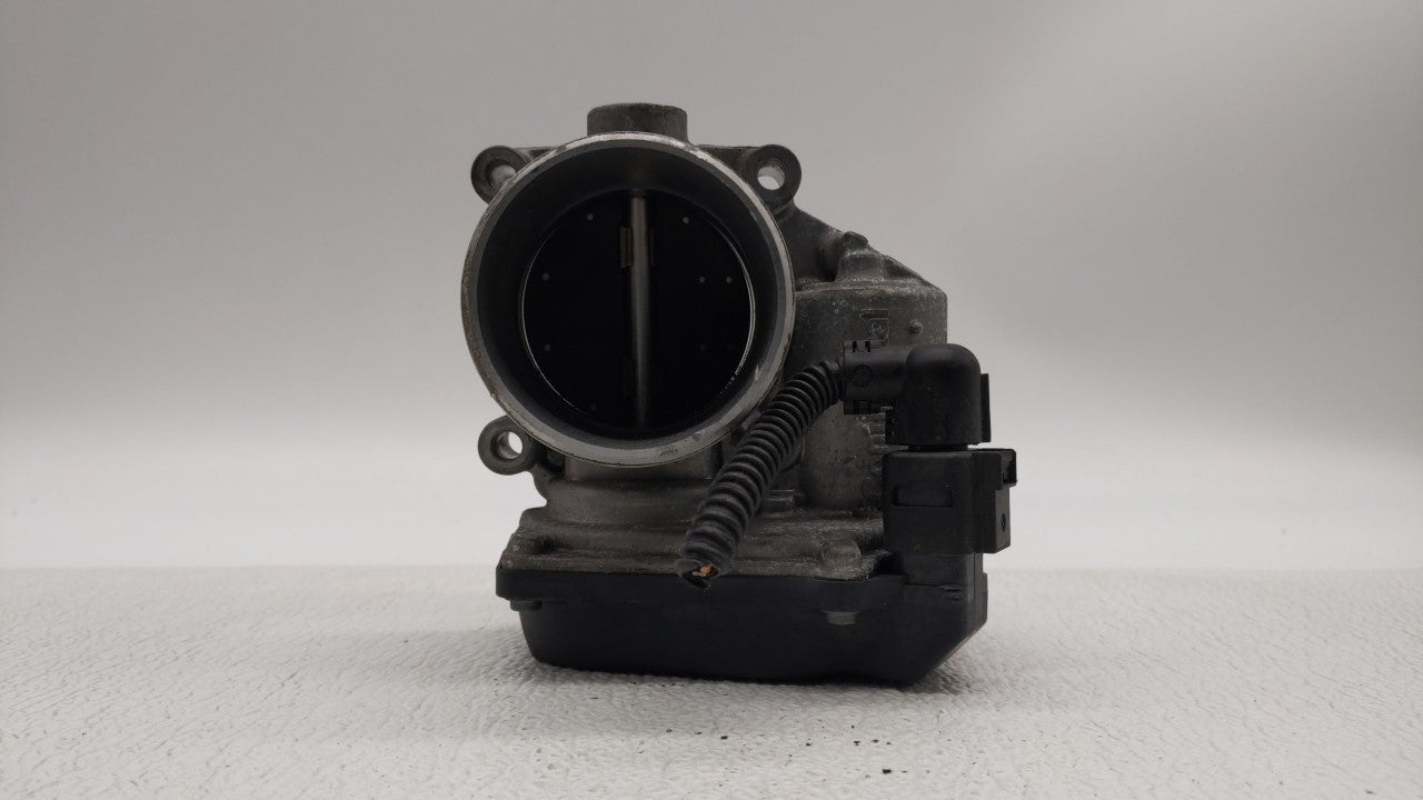 2006-2019 Volkswagen Gti Throttle Body P/N:06F 133 062 J 06F 133 062 T Fits OEM Used Auto Parts - Oemusedautoparts1.com