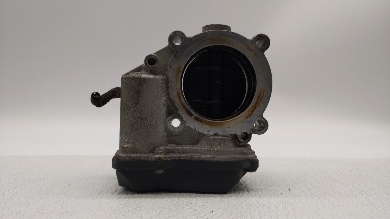 2009-2017 Volkswagen Cc Throttle Body P/N:06F 133 062 J 06F 133 062 T Fits OEM Used Auto Parts - Oemusedautoparts1.com