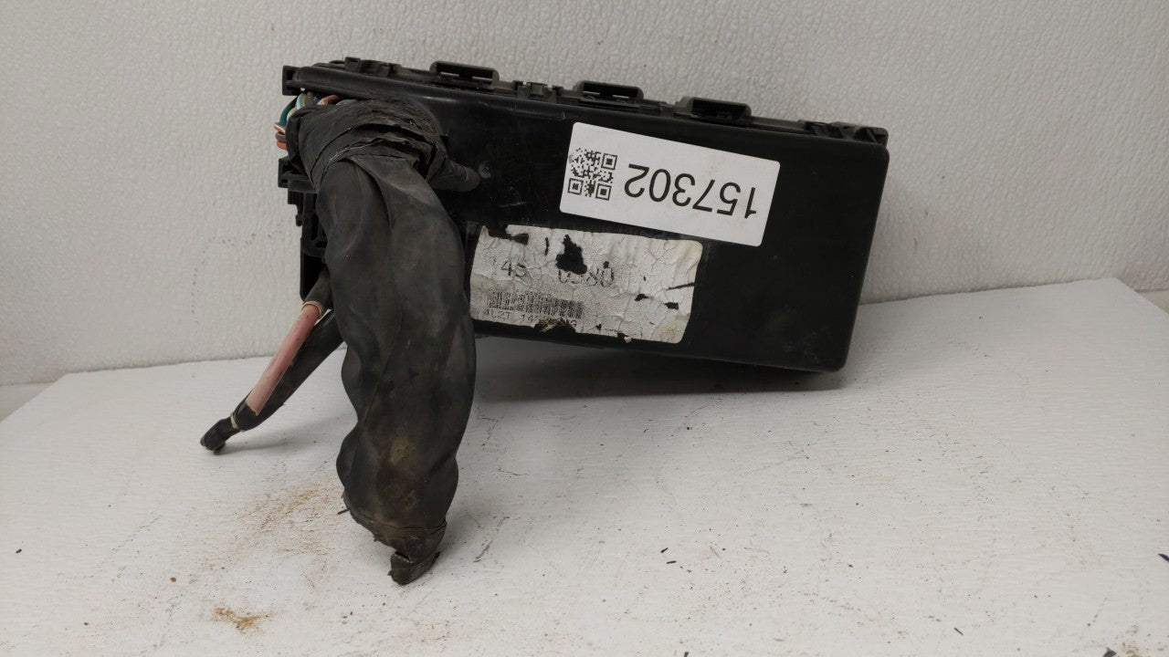 2002-2010 Ford Explorer Fusebox Fuse Box Panel Relay Module P/N:2L5T-14A075-AA Fits 2002 2003 2004 2005 2006 2007 2008 2009 2010 OEM Used Auto Parts - Oemusedautoparts1.com