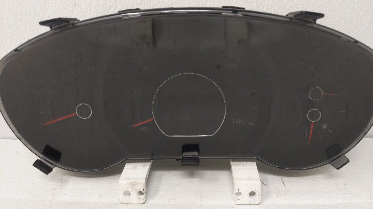 2014-2015 Kia Soul Instrument Cluster Speedometer Gauges P/N:94006-B2540 Fits 2014 2015 OEM Used Auto Parts - Oemusedautoparts1.com