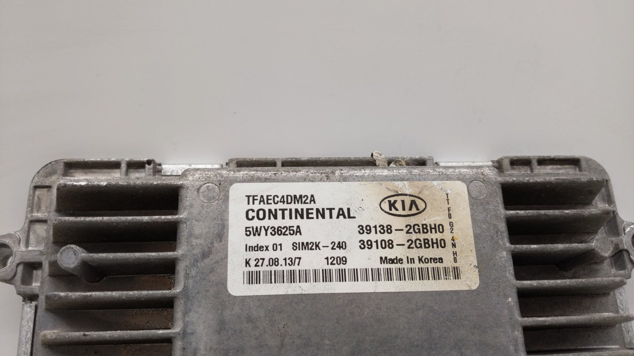 2014-2015 Kia Optima PCM Engine Computer ECU ECM PCU OEM P/N:39138-2GBH0 39108-2GBH0 Fits 2014 2015 OEM Used Auto Parts - Oemusedautoparts1.com