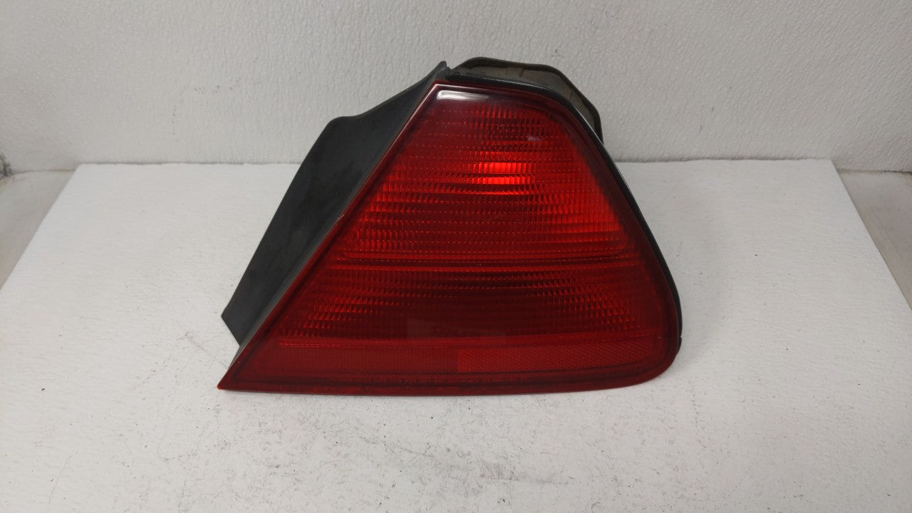 2000 Honda Accord Tail Light Assembly Passenger Right OEM Fits 1998 1999 2001 2002 OEM Used Auto Parts - Oemusedautoparts1.com