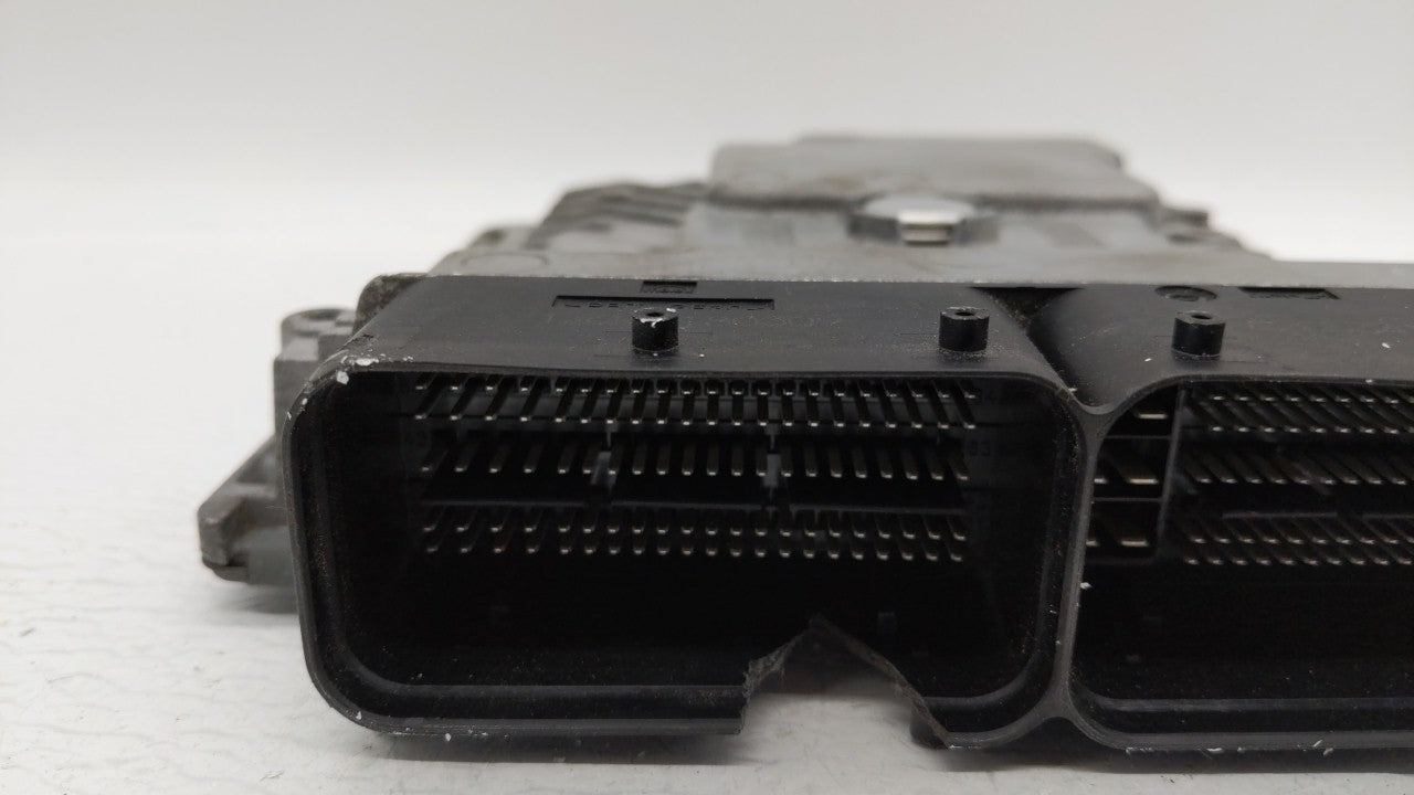 2014 Volkswagen Jetta PCM Engine Computer ECU ECM PCU OEM P/N:06K 906 070 C 06K 907 425 Fits OEM Used Auto Parts - Oemusedautoparts1.com