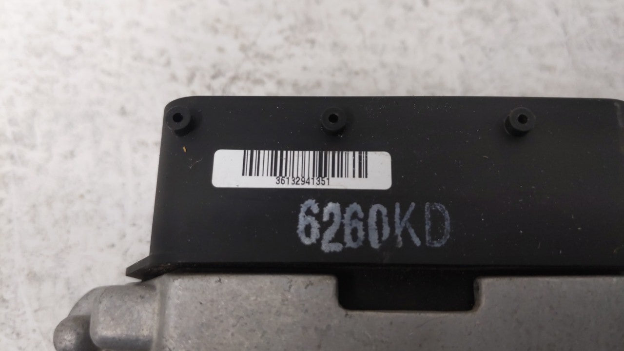 2013-2014 Hyundai Genesis Chassis Control Module Ccm Bcm Body Control - Oemusedautoparts1.com