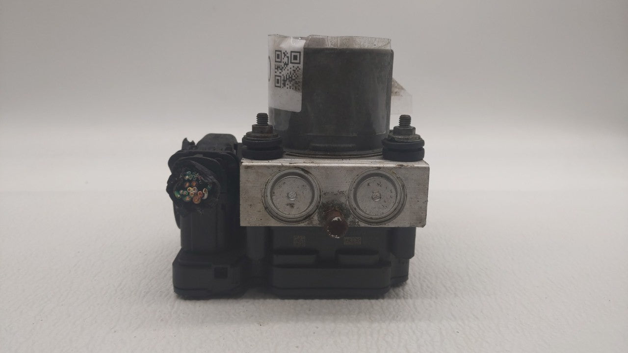 2015-2018 Dodge Grand Caravan ABS Pump Control Module Replacement P/N:P68183803AC 68183803AC Fits 2015 2016 2017 2018 OEM Used Auto Parts - Oemusedautoparts1.com