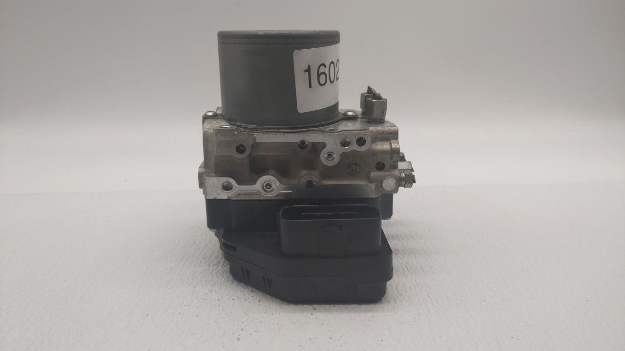 2018 Infiniti Q50 ABS Pump Control Module Replacement P/N:47660 4GU0A Fits OEM Used Auto Parts - Oemusedautoparts1.com