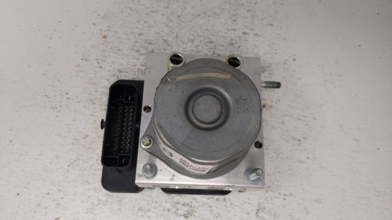 2014-2015 Nissan Rogue ABS Pump Control Module Replacement P/N:47660 4BF0A Fits 2014 2015 OEM Used Auto Parts - Oemusedautoparts1.com