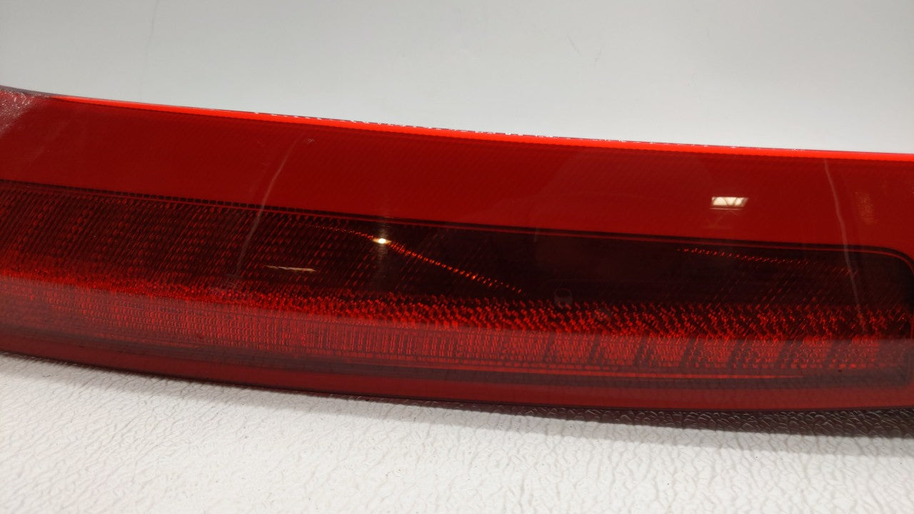 2003-2006 Volvo Xc90 Tail Light Assembly Driver Left OEM P/N:30678220 Fits 2003 2004 2005 2006 OEM Used Auto Parts - Oemusedautoparts1.com