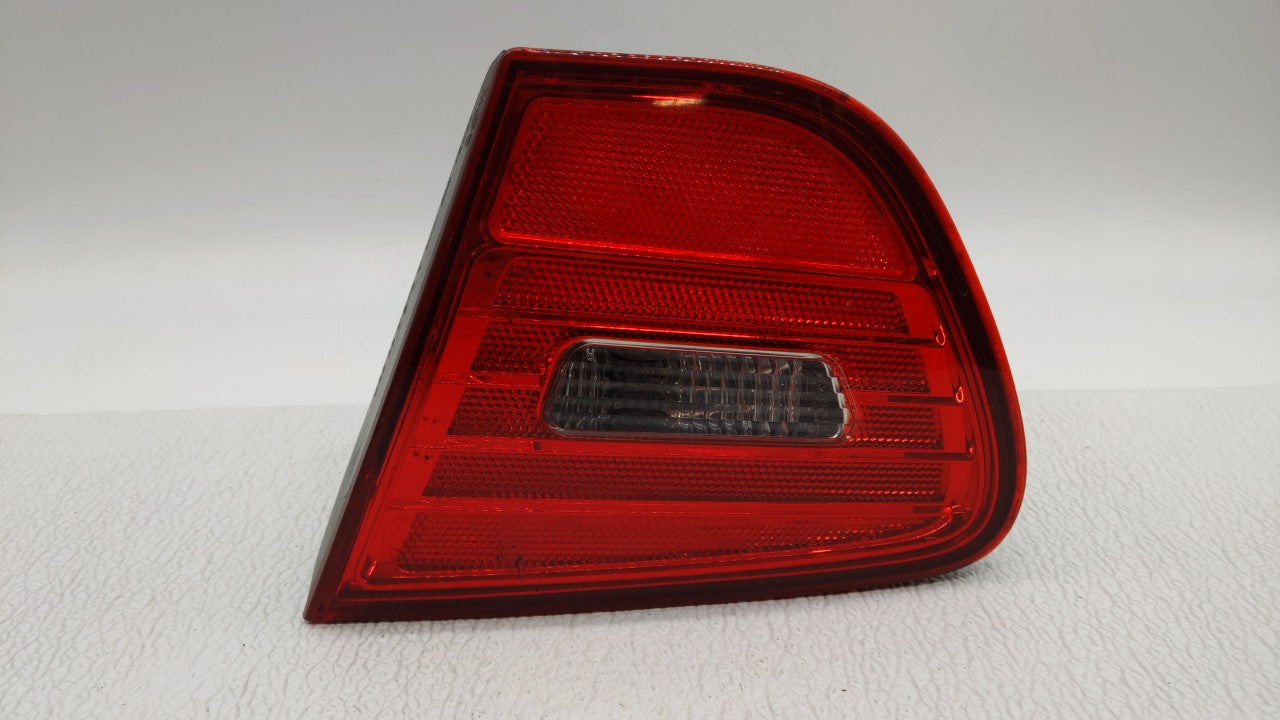 2007-2010 Hyundai Elantra Tail Light Assembly Passenger Right OEM P/N:92404-2H00 Fits 2007 2008 2009 2010 OEM Used Auto Parts - Oemusedautoparts1.com