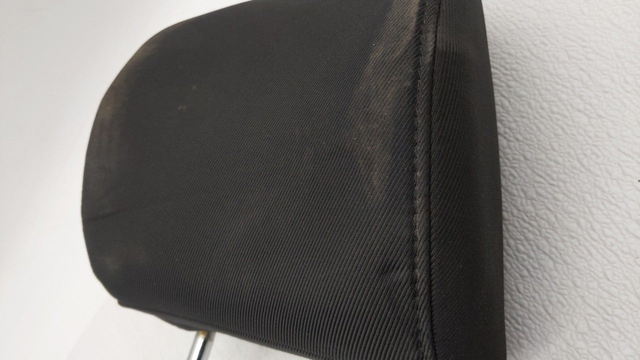 2014-2016 Kia Rondo Headrest Head Rest Front Driver Passenger Seat Fits 2014 2015 2016 OEM Used Auto Parts - Oemusedautoparts1.com