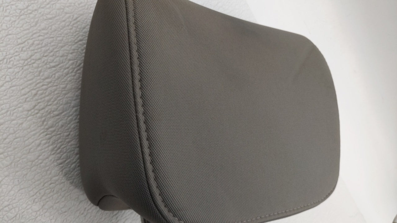 2006-2011 Hyundai Accent Headrest Head Rest Front Driver Passenger Seat Fits 2006 2007 2008 2009 2010 2011 OEM Used Auto Parts - Oemusedautoparts1.com