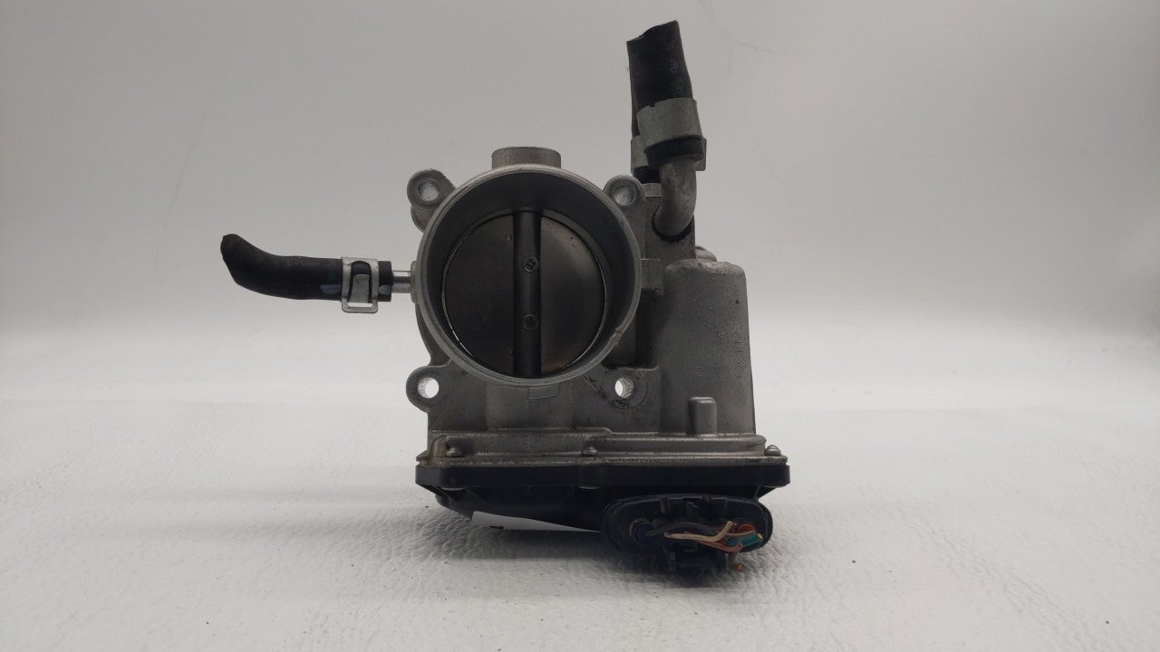 2012-2019 Kia Rio Throttle Body P/N:35100-2B300 Fits 2012 2013 2014 2015 2016 2017 2018 2019 OEM Used Auto Parts - Oemusedautoparts1.com