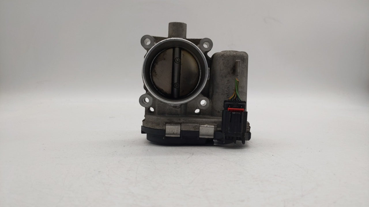 2012-2013 Ford Focus Throttle Body P/N:CM5E 9F991 AD Fits 2012 2013 2014 2015 2016 2017 OEM Used Auto Parts - Oemusedautoparts1.com