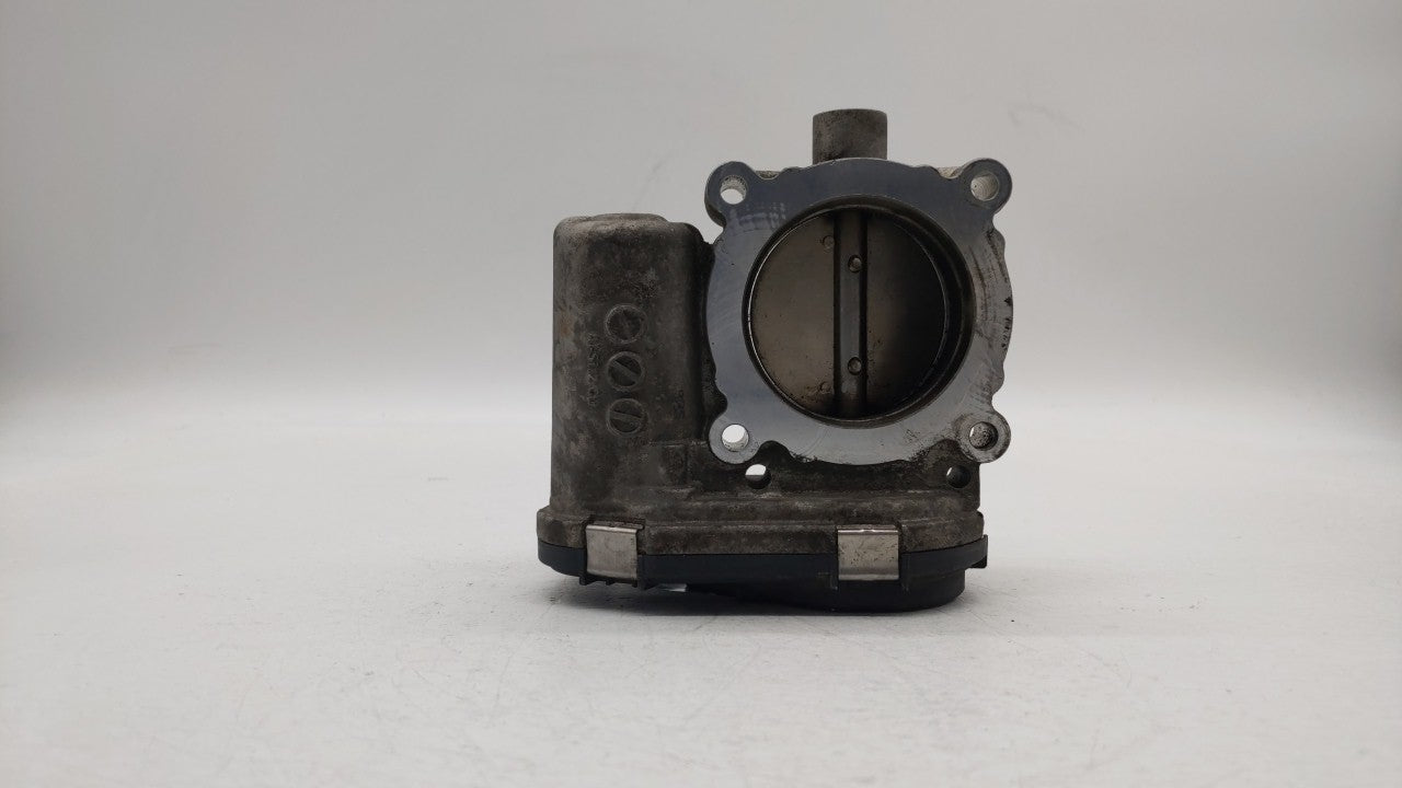 2012-2013 Ford Focus Throttle Body P/N:CM5E 9F991 AD Fits 2012 2013 2014 2015 2016 2017 OEM Used Auto Parts - Oemusedautoparts1.com