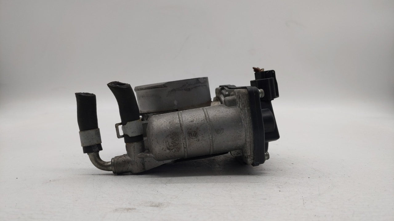 2007-2013 Nissan Altima Throttle Body P/N:SERA526-01 RME60-15 Fits 2007 2008 2009 2010 2011 2012 2013 OEM Used Auto Parts - Oemusedautoparts1.com