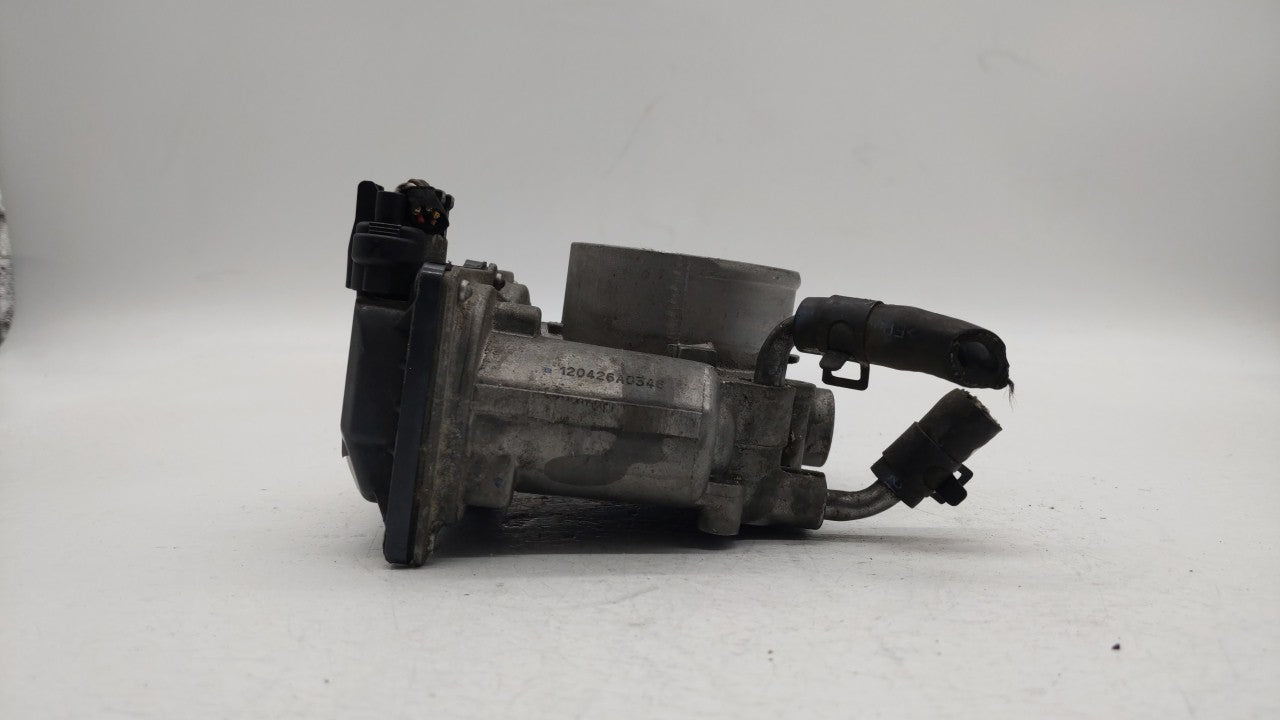 2013-2014 Hyundai Elantra Throttle Body P/N:35100-2E400 35100-2E000 Fits 2012 2013 2014 2015 2016 2018 2019 OEM Used Auto Parts - Oemusedautoparts1.com