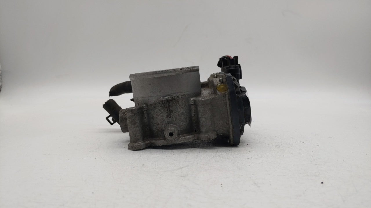 2013-2014 Hyundai Elantra Throttle Body P/N:35100-2E400 35100-2E000 Fits 2012 2013 2014 2015 2016 2018 2019 OEM Used Auto Parts - Oemusedautoparts1.com