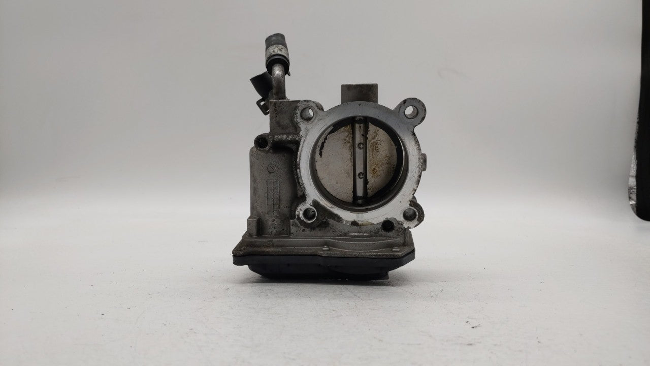 2011-2018 Hyundai Elantra Throttle Body P/N:35100-2E000 Fits 2011 2012 2013 2014 2015 2016 2017 2018 2019 OEM Used Auto Parts - Oemusedautoparts1.com