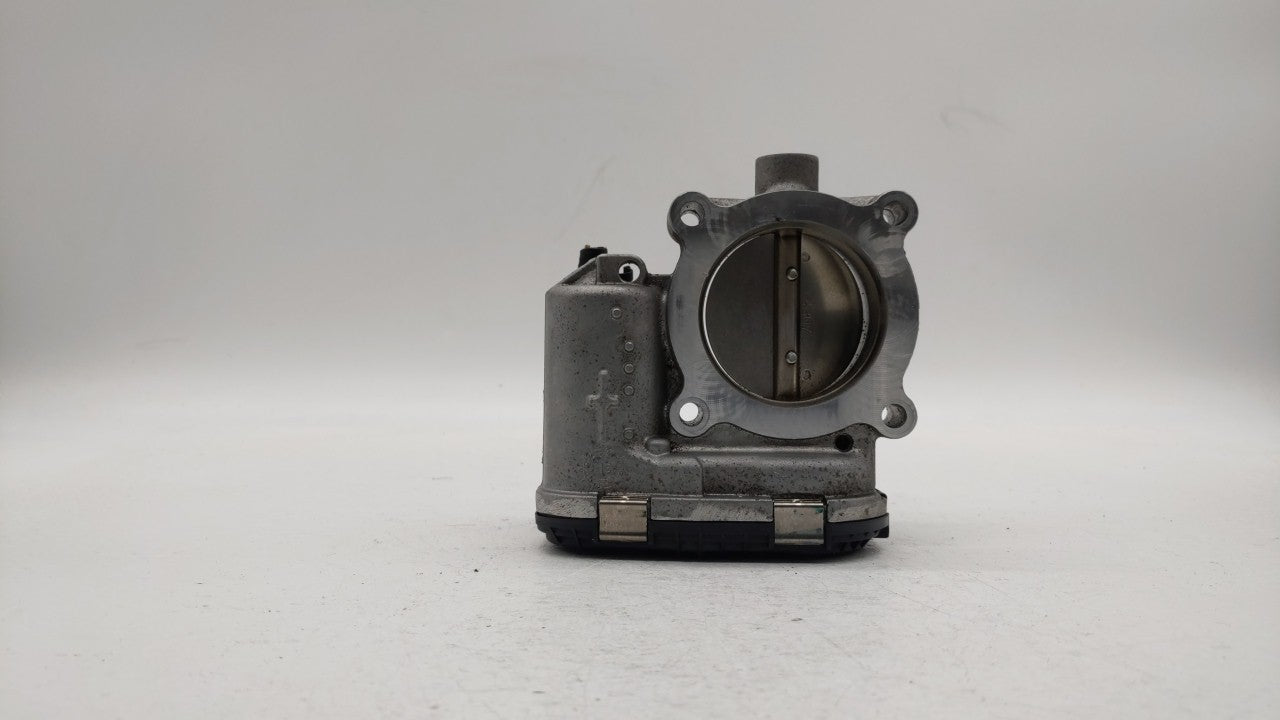 2015-2018 Ford Edge Throttle Body P/N:DS7E-9F991-BB Fits 2014 2015 2016 2017 2018 2019 OEM Used Auto Parts - Oemusedautoparts1.com