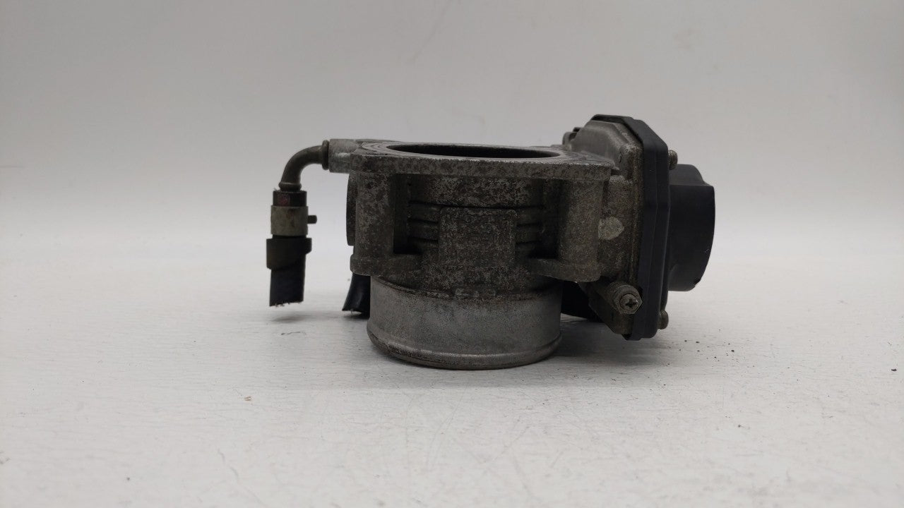 2008-2011 Nissan Rogue Throttle Body P/N:SERA526-01 RME60-15 Fits 2007 2008 2009 2010 2011 2012 2013 OEM Used Auto Parts - Oemusedautoparts1.com