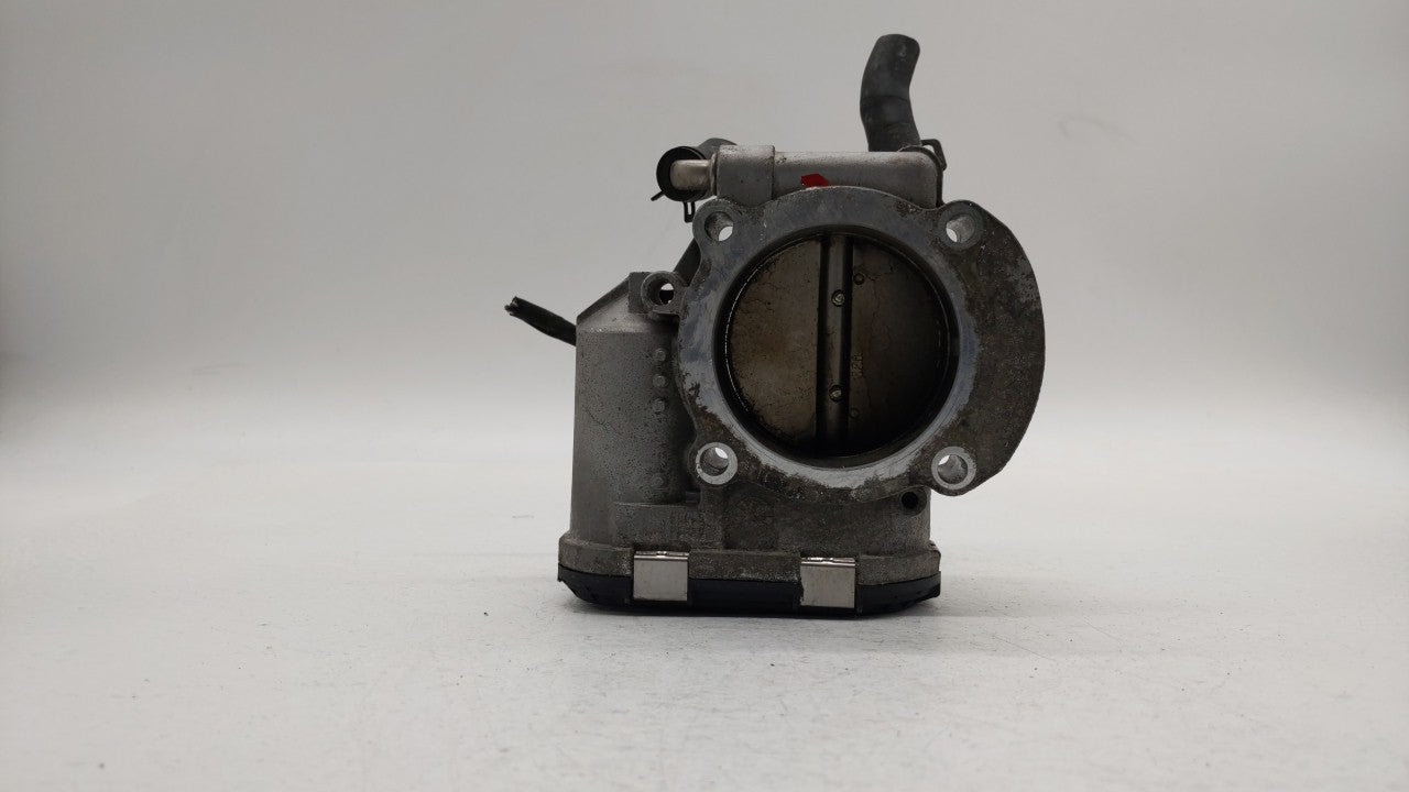 2011-2015 Kia Optima Throttle Body P/N:35100-2G700 Fits 2011 2012 2013 2014 2015 2016 OEM Used Auto Parts - Oemusedautoparts1.com