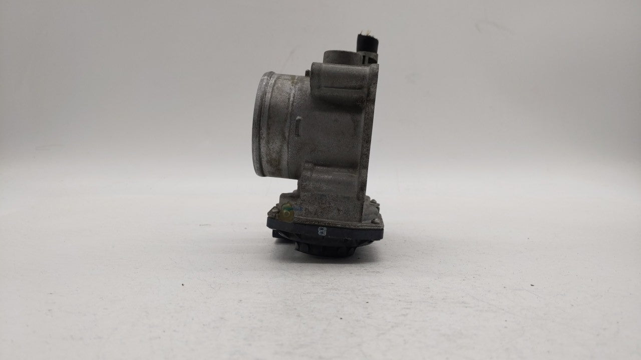 2011-2018 Toyota Corolla Throttle Body P/N:22030-0T080 Fits 2011 2012 2013 2014 2015 2016 2017 2018 OEM Used Auto Parts - Oemusedautoparts1.com