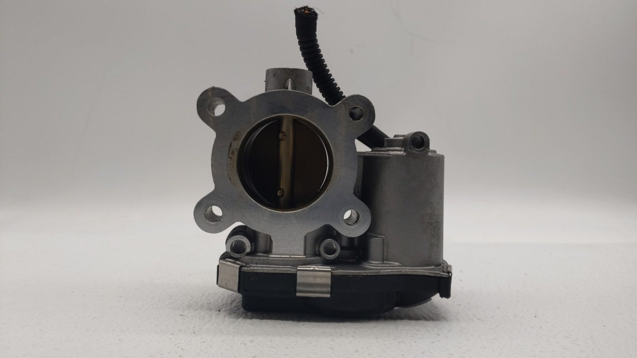 2018-2019 Chevrolet Equinox Throttle Body P/N:12659491BA 12671379AA Fits 2016 2017 2018 2019 OEM Used Auto Parts - Oemusedautoparts1.com