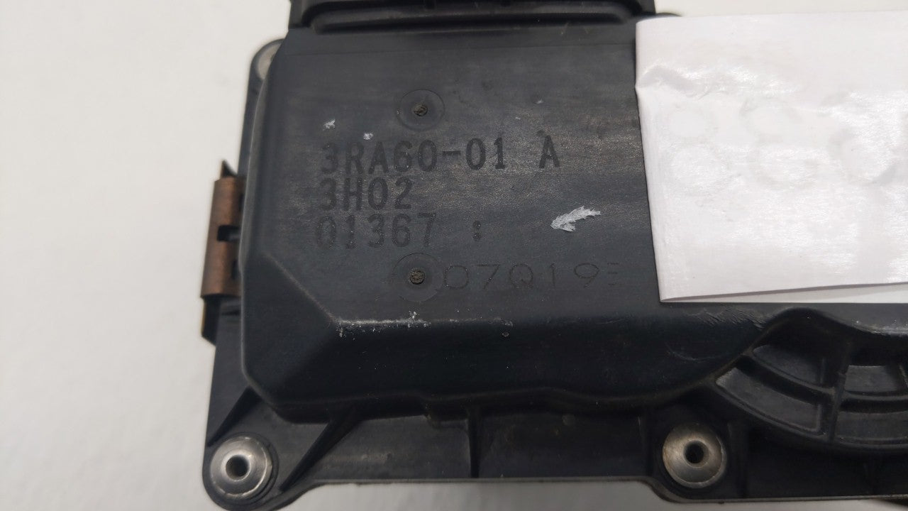 2013-2019 Nissan Sentra Throttle Body P/N:3RA60 01 A 3RA60 01 C Fits 2013 2014 2015 2016 2017 2018 2019 OEM Used Auto Parts - Oemusedautoparts1.com