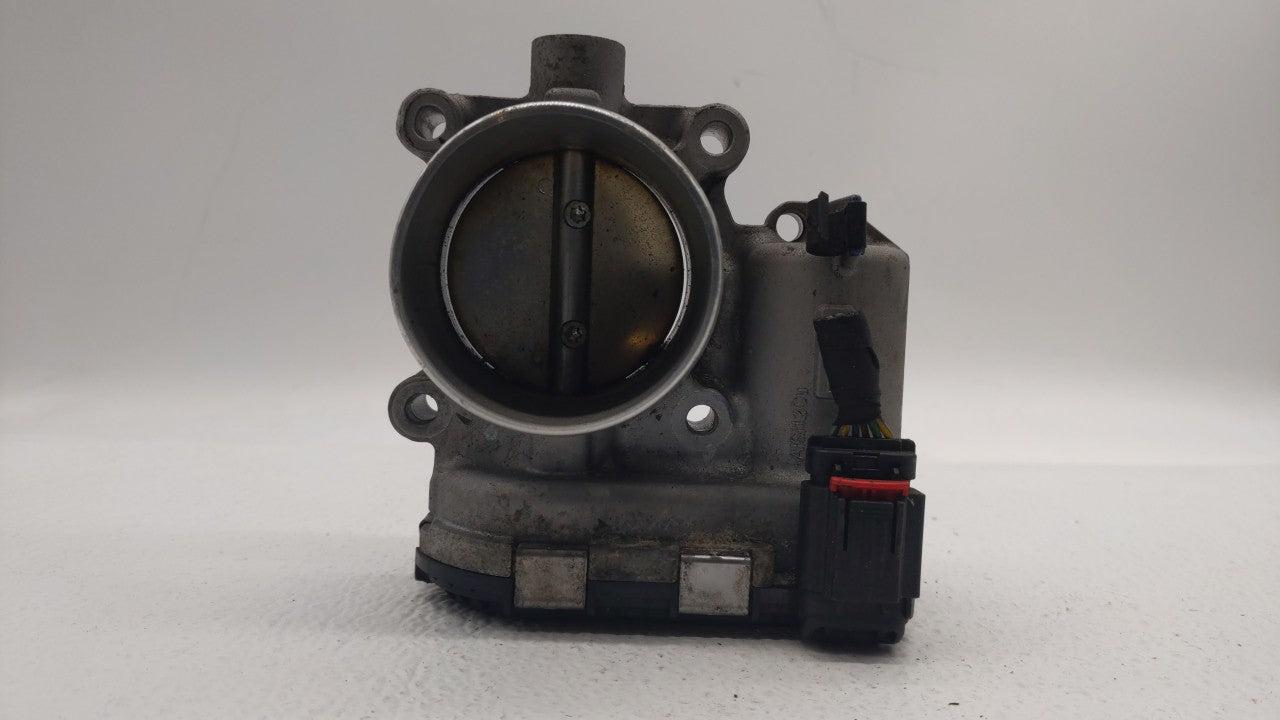 2017-2019 Ford Escape Throttle Body P/N:DS7E-9F991-BB Fits 2014 2015 2016 2017 2018 2019 OEM Used Auto Parts - Oemusedautoparts1.com