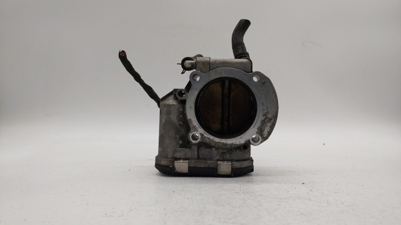 2011-2014 Hyundai Sonata Throttle Body P/N:35100-2G700 Fits 2011 2012 2013 2014 2015 2016 OEM Used Auto Parts - Oemusedautoparts1.com