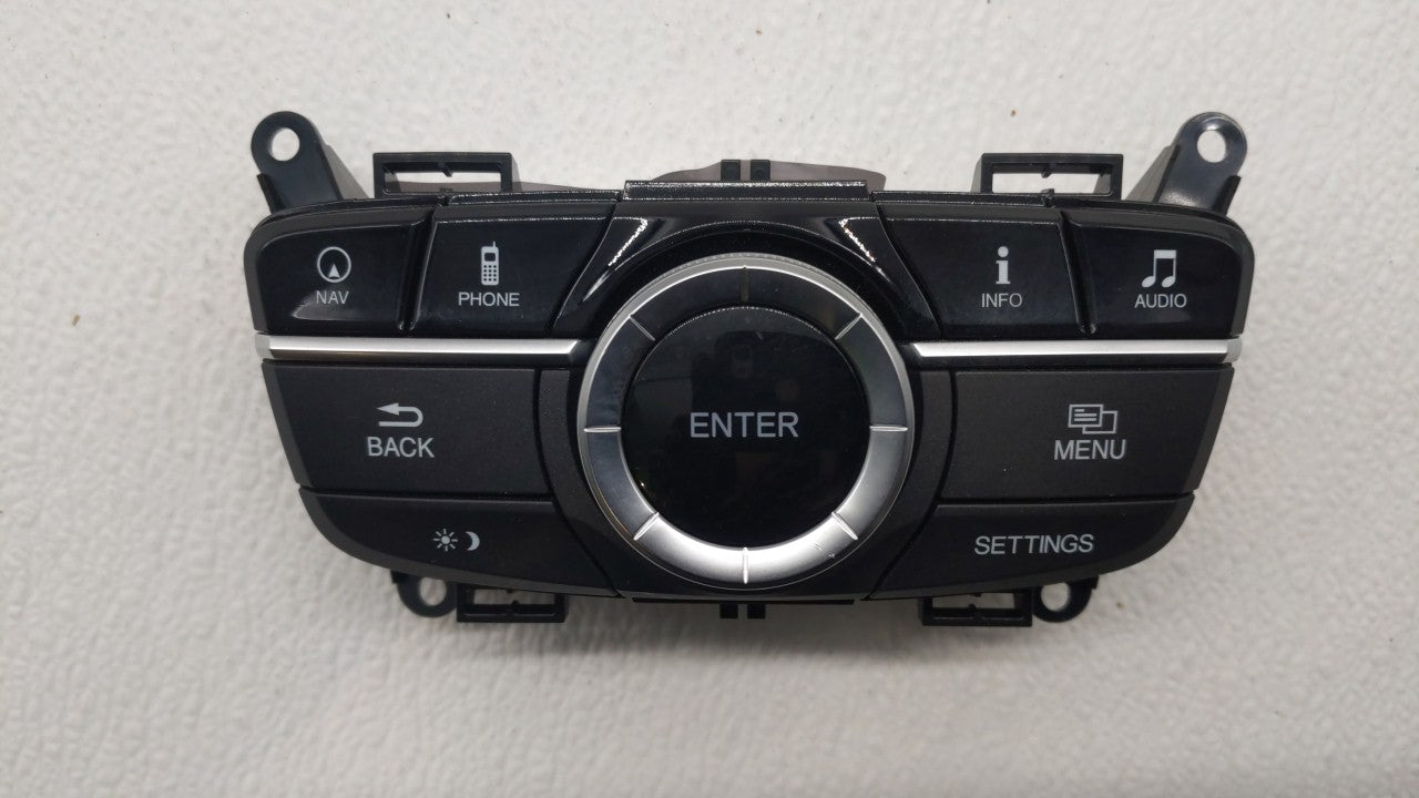 2015-2017 Acura Tlx Radio AM FM Cd Player Receiver Replacement P/N:TZ3-A020 TZ3-A510 Fits 2015 2016 2017 OEM Used Auto Parts - Oemusedautoparts1.com