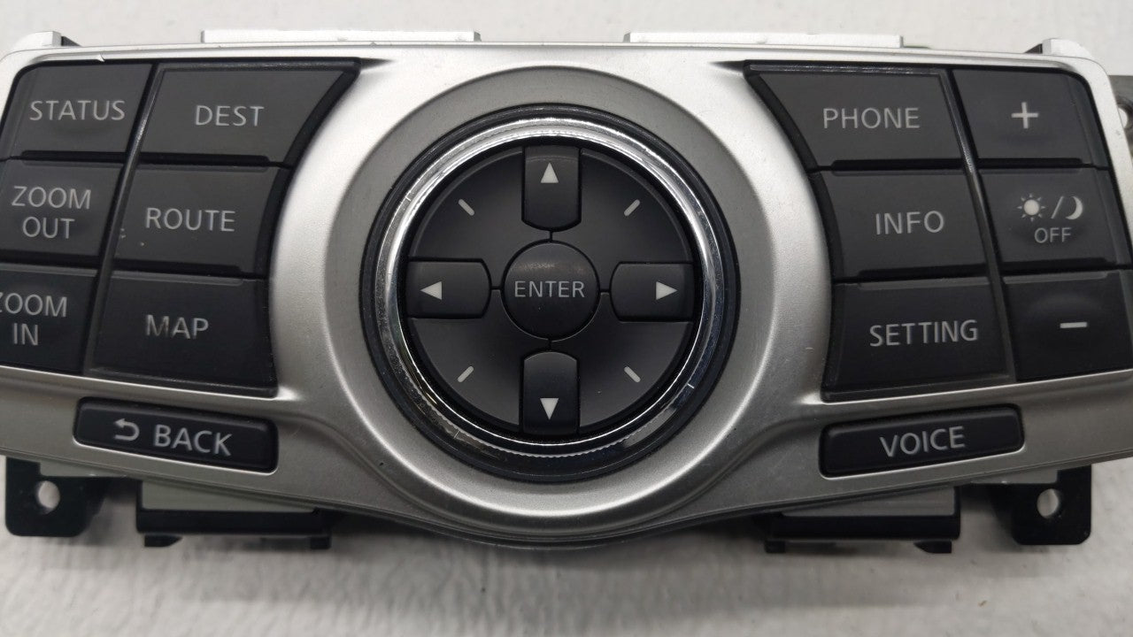 2012-2012 Infiniti Fx35 Radio Control Panel - Oemusedautoparts1.com