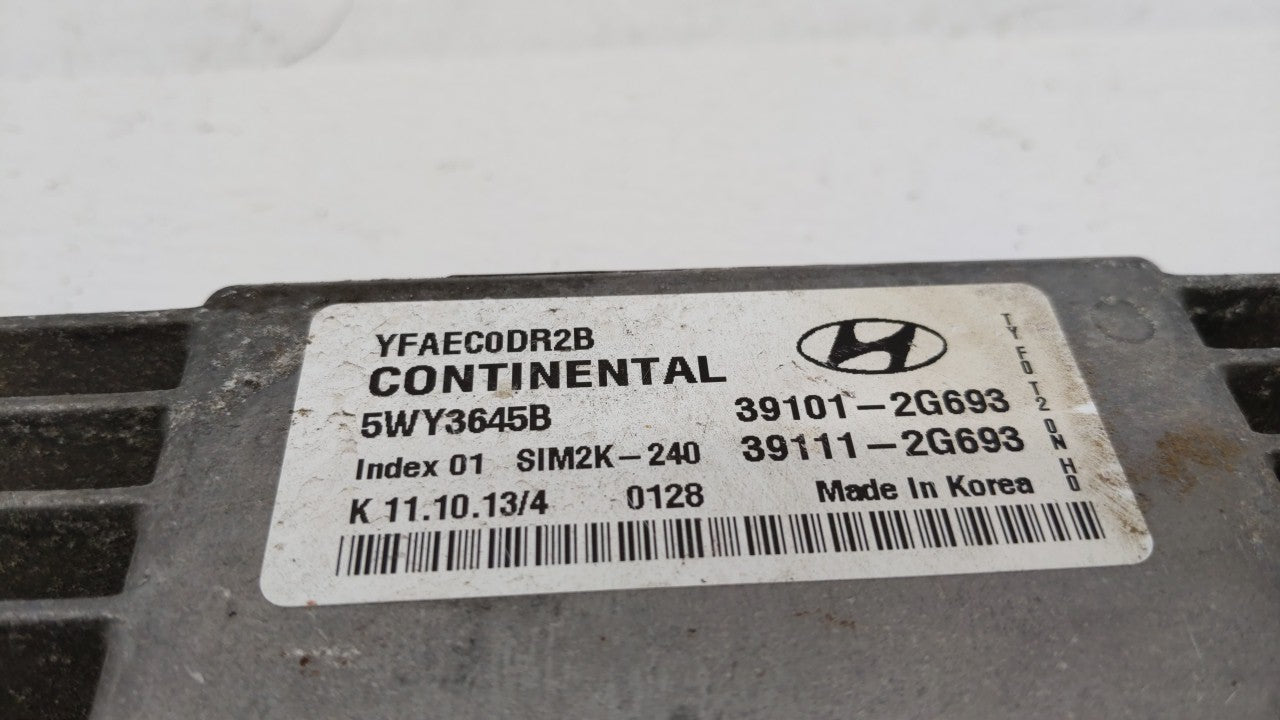 2011-2014 Hyundai Sonata PCM Engine Computer ECU ECM PCU OEM P/N:39101-2G692 39111-2G690 Fits 2011 2012 2013 2014 OEM Used Auto Parts - Oemusedautoparts1.com