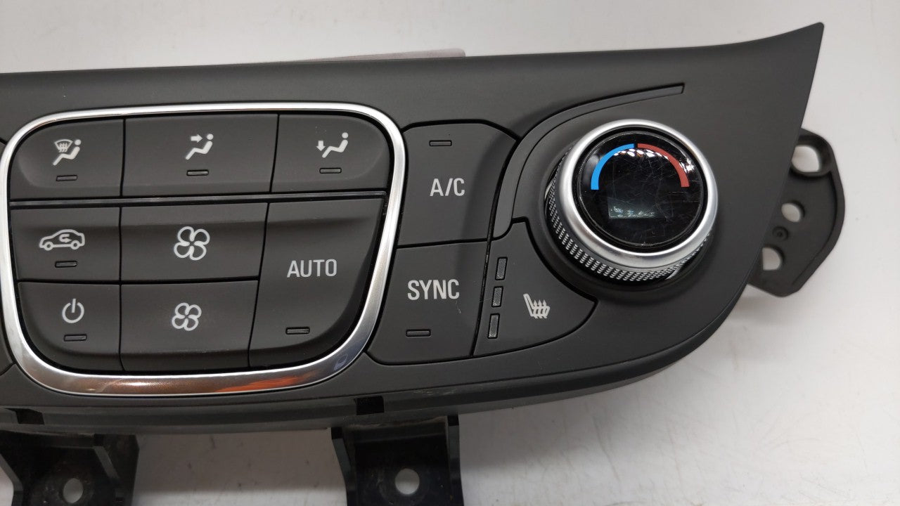 2018 Chevrolet Equinox Climate Control Module Temperature AC/Heater Replacement P/N:84175393 84175394 Fits OEM Used Auto Parts - Oemusedautoparts1.com