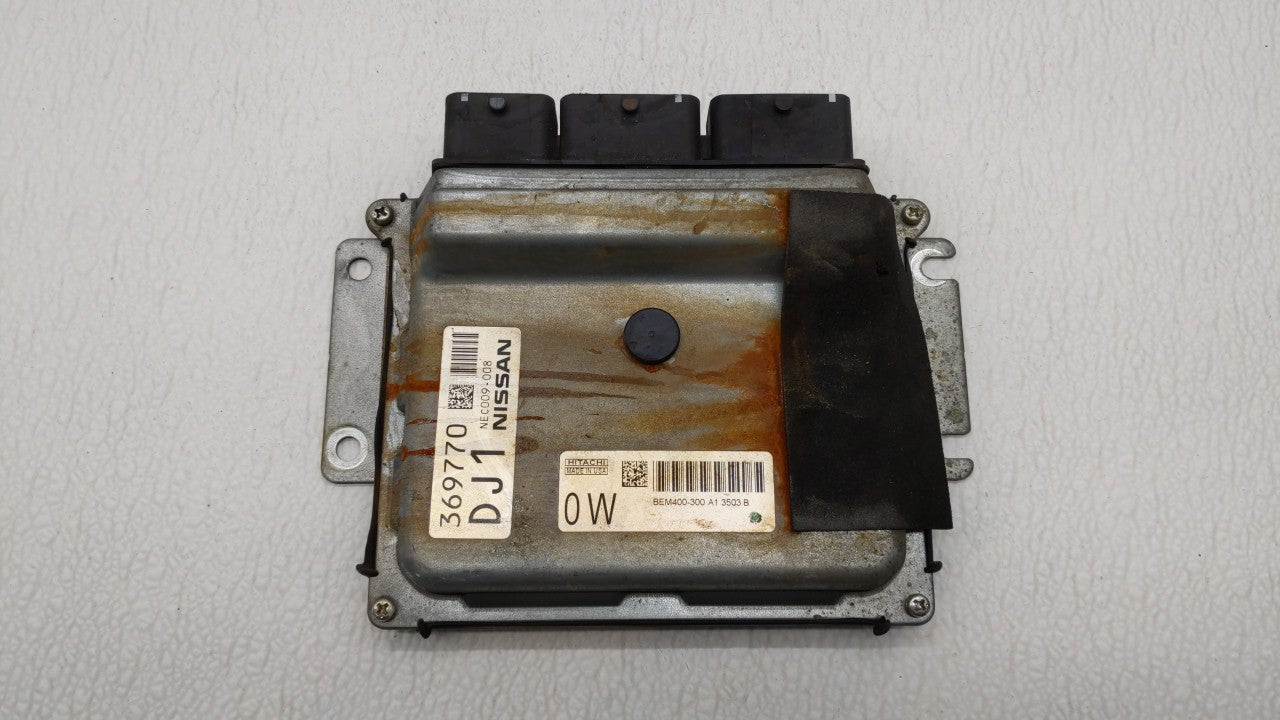 2013-2014 Nissan Altima PCM Engine Computer ECU ECM PCU OEM P/N:MEC300-040 D1 MEC300-001 A1 Fits 2013 2014 OEM Used Auto Parts - Oemusedautoparts1.com