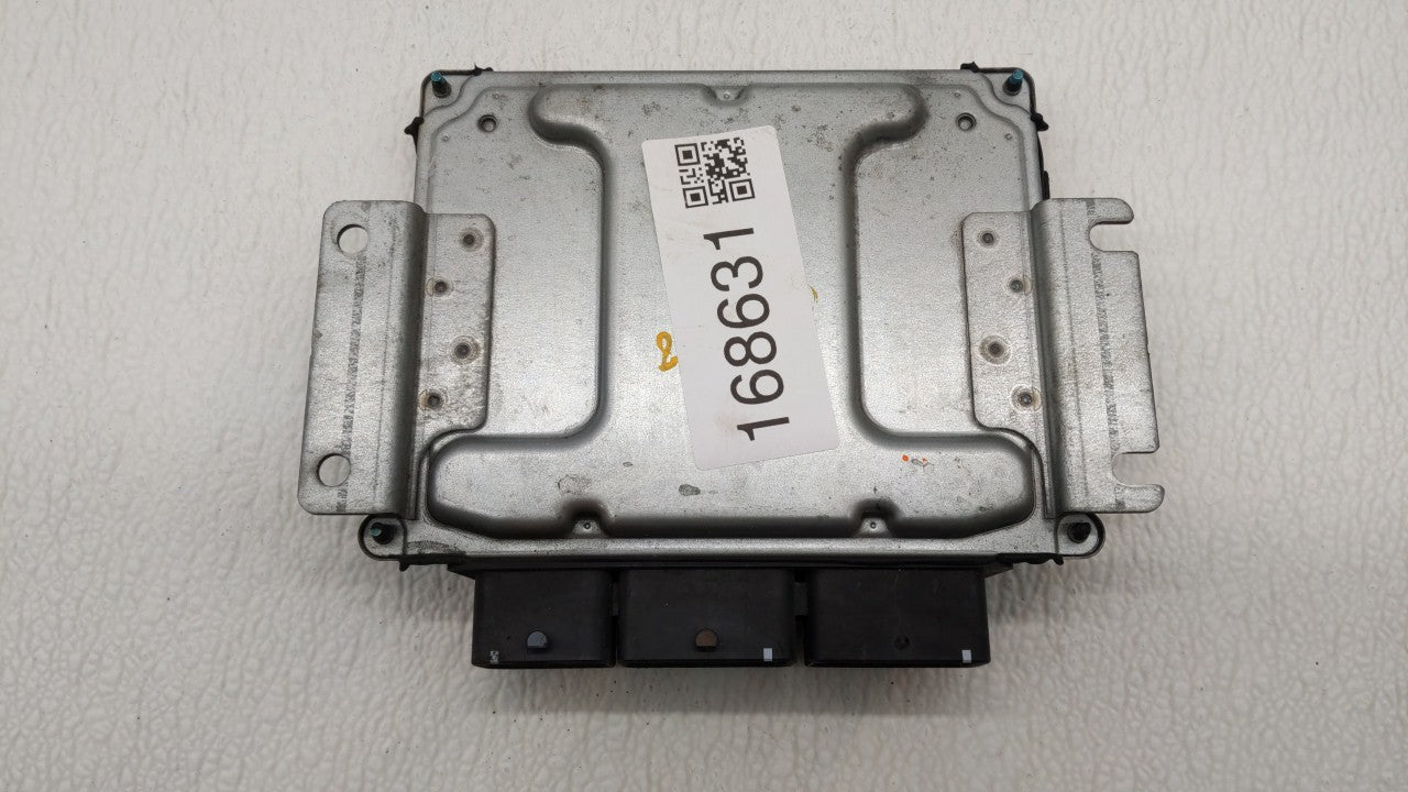 2013-2014 Nissan Altima PCM Engine Computer ECU ECM PCU OEM P/N:MEC300-040 D1 MEC300-001 A1 Fits 2013 2014 OEM Used Auto Parts - Oemusedautoparts1.com