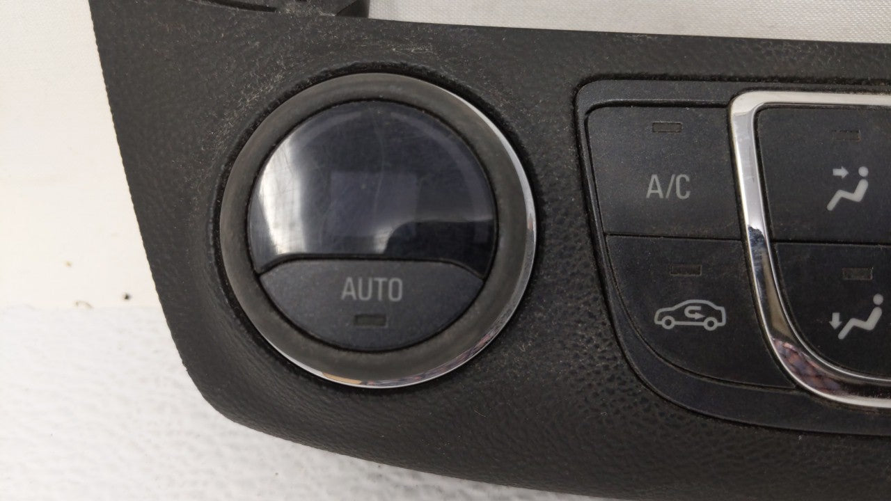 2014-2019 Chevrolet Impala Ac Heater Climate Control Temperature Oem 168739 - Oemusedautoparts1.com