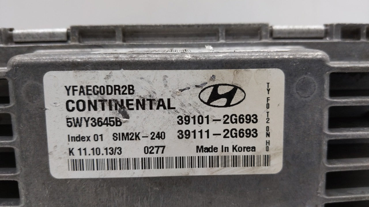 2011-2014 Hyundai Sonata PCM Engine Computer ECU ECM PCU OEM P/N:39101-2G692 39111-2G690 Fits 2011 2012 2013 2014 OEM Used Auto Parts - Oemusedautoparts1.com